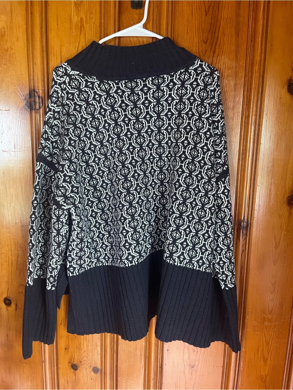 Navy Blue & White Cowl-Neck Patterned Sweater